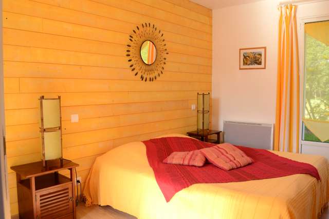 Bed and breakfast sun colours - the bedroom